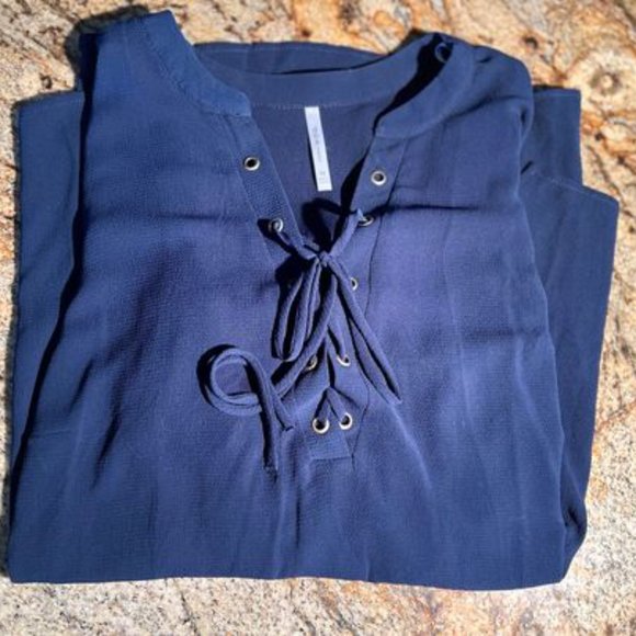 D.N.A COUTURE BLUE BLOUSE SIZE-1XL - Picture 4 of 6